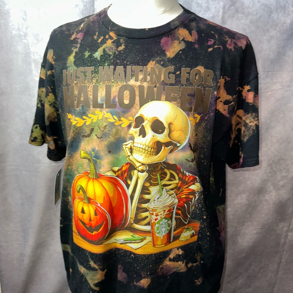 “Just Waiting for Halloween” Skeleton Tie-Dye Tee – GhostGrid Apparel